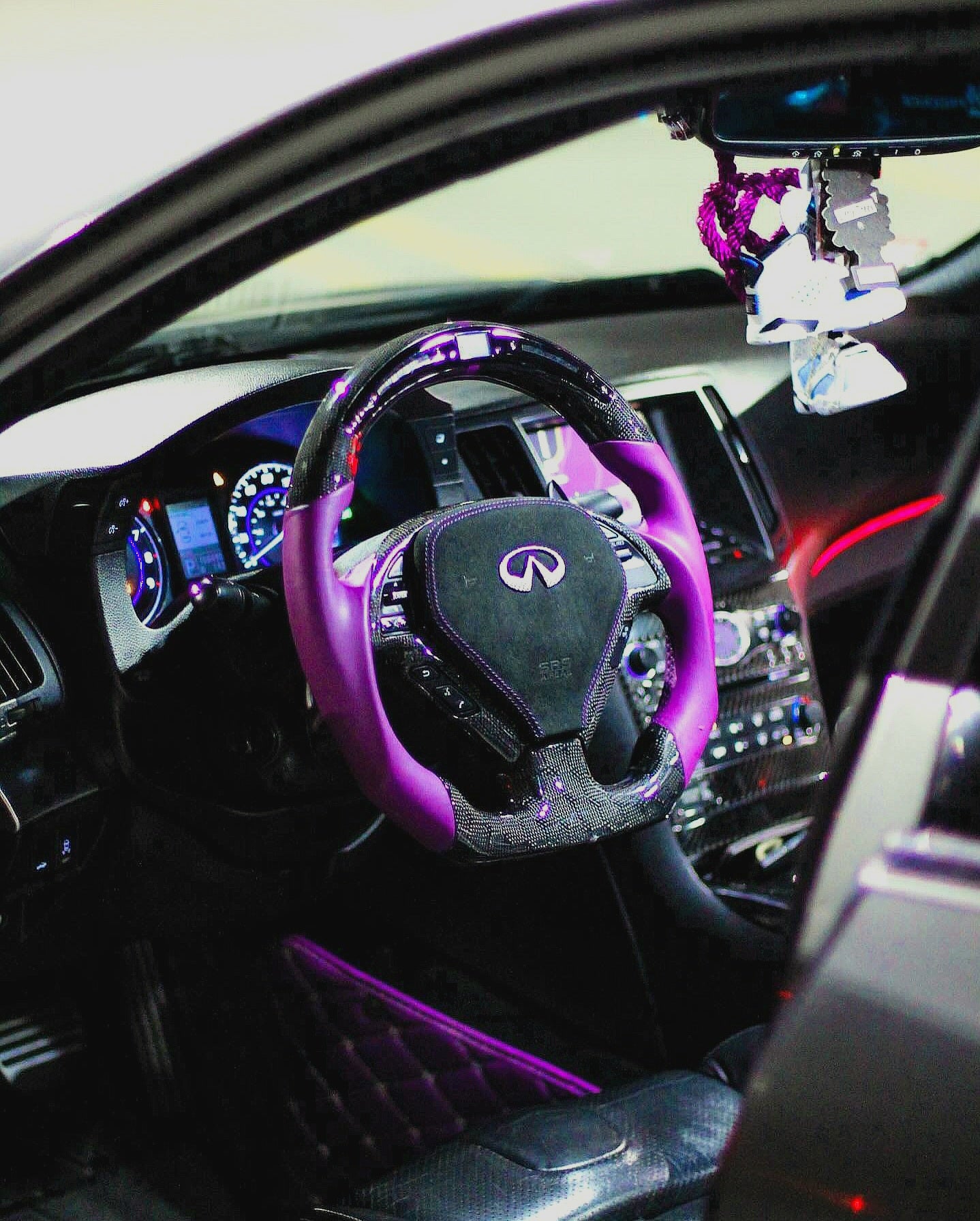 JCF Custom Carbon Fiber Custom Steering Wheel | Compatible with Infiniti G37