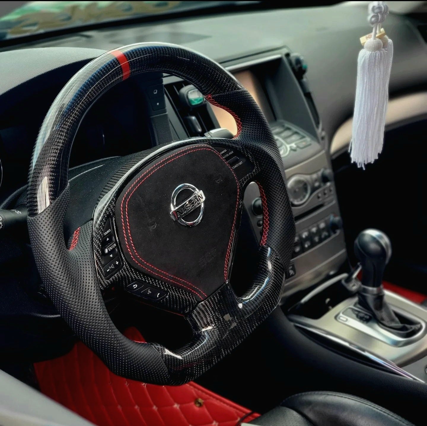 JCF Custom Carbon Fiber Custom Steering Wheel | Compatible with Infiniti G37