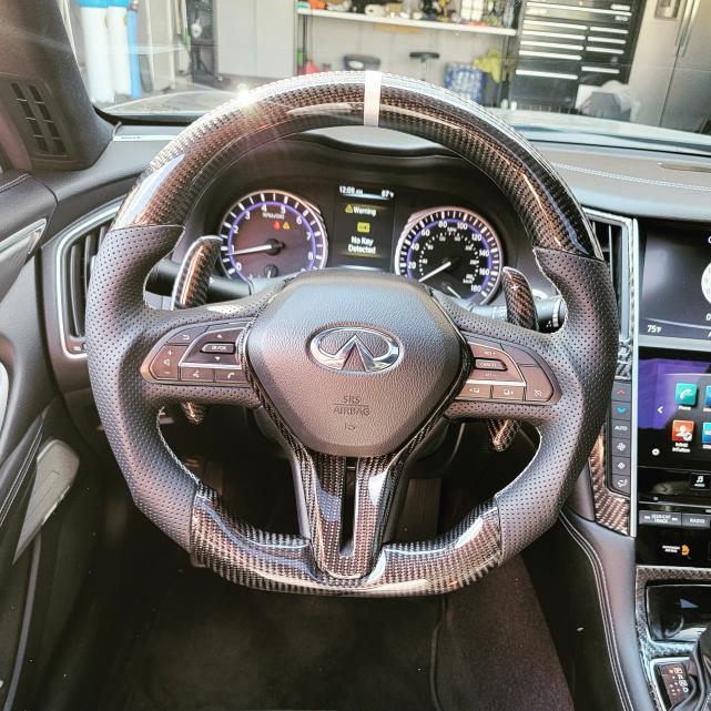 Jalisco's carbon fiber steering wheel with white stripe and leather grip for Infiniti Q50/Q60